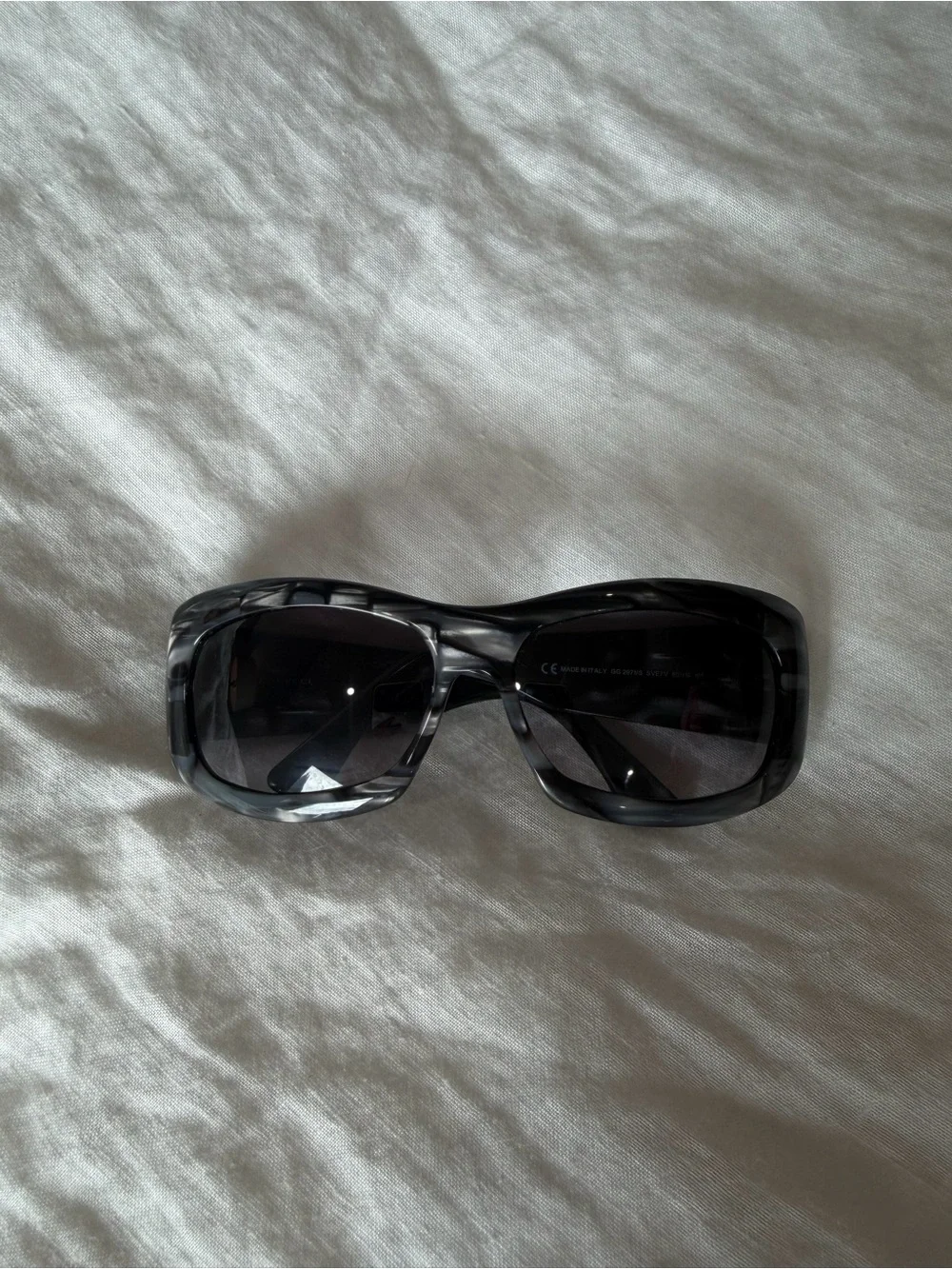 Gucci Rhinestone Logo Sunglasses